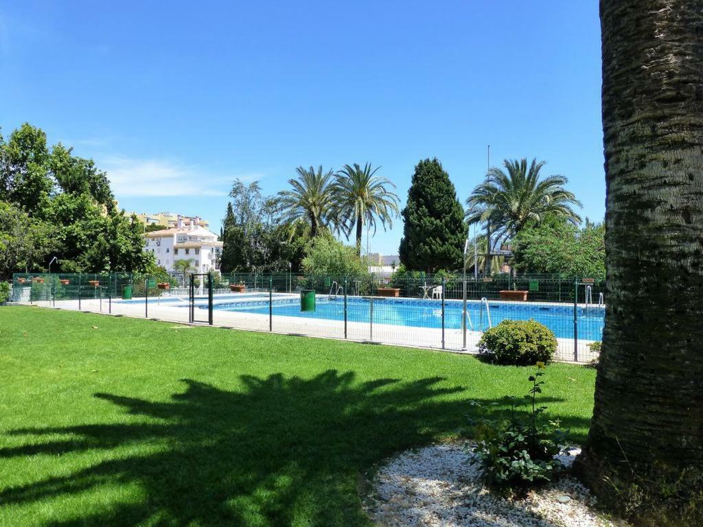 Mar Del Sur Apartamentos- Piscina Y Playa - Parking Gratis 贝纳尔马德纳 外观 照片