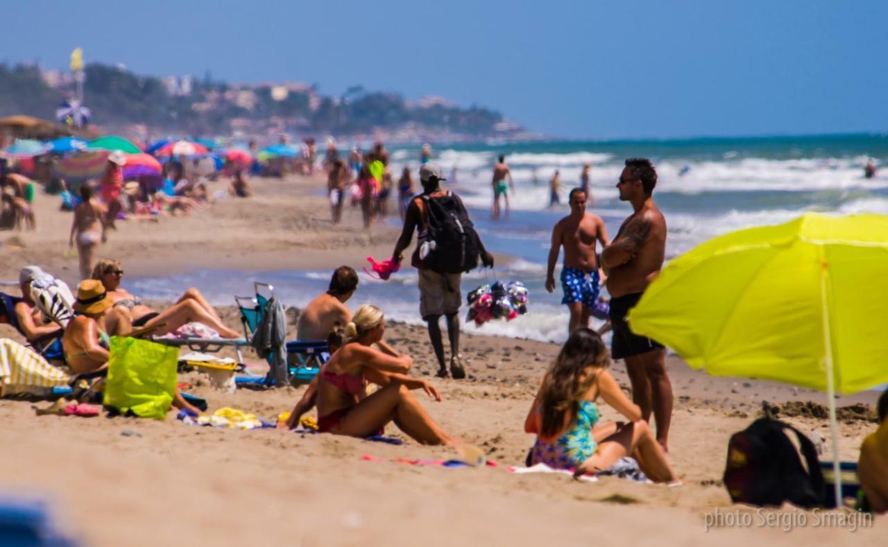 Mar Del Sur Apartamentos- Piscina Y Playa - Parking Gratis 贝纳尔马德纳 外观 照片